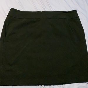 Lane Bryant black pencil skirt. Never worn.size 24